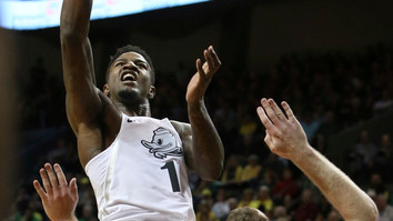 No. 11 Oregon tops Stanford for record 16th straight win (Jan 21, 2017)